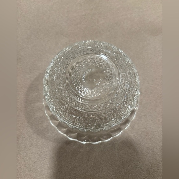 Vintage depression glass bowl​​​​​​ - Picture 3 of 6
